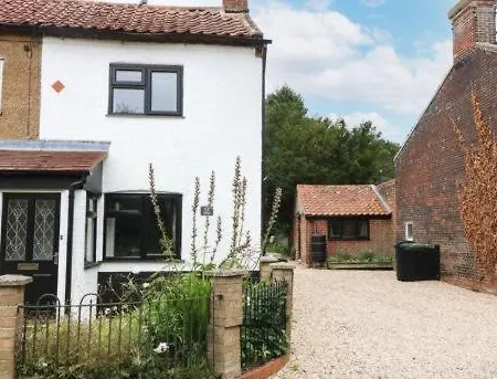 Lavender Cottage Mattishall Exterior foto